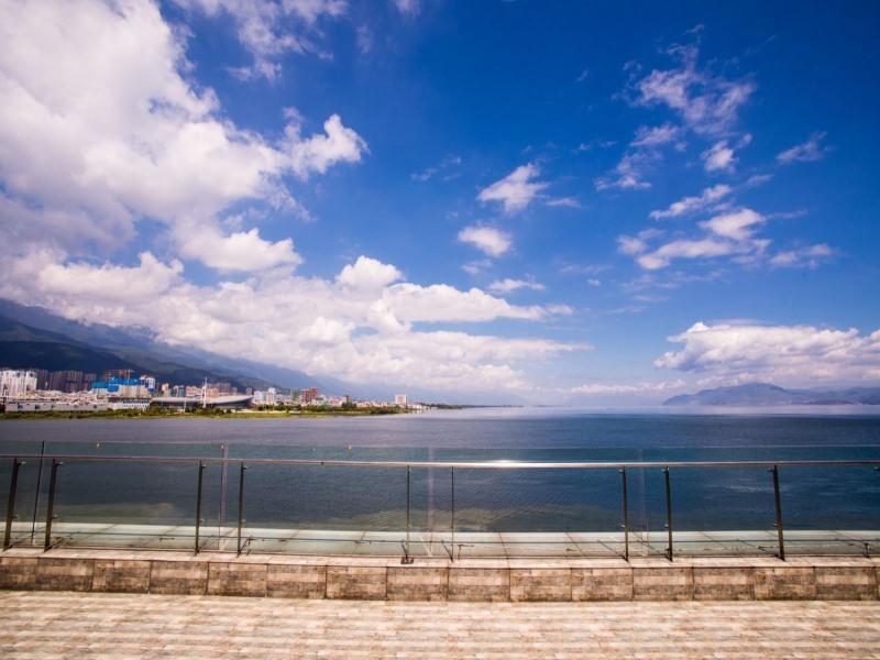 Greentree Inn Yunnan Dali Puhai Binhai Road Business Hotel Екстериор снимка