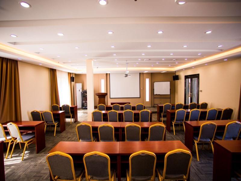 Greentree Inn Yunnan Dali Puhai Binhai Road Business Hotel Екстериор снимка