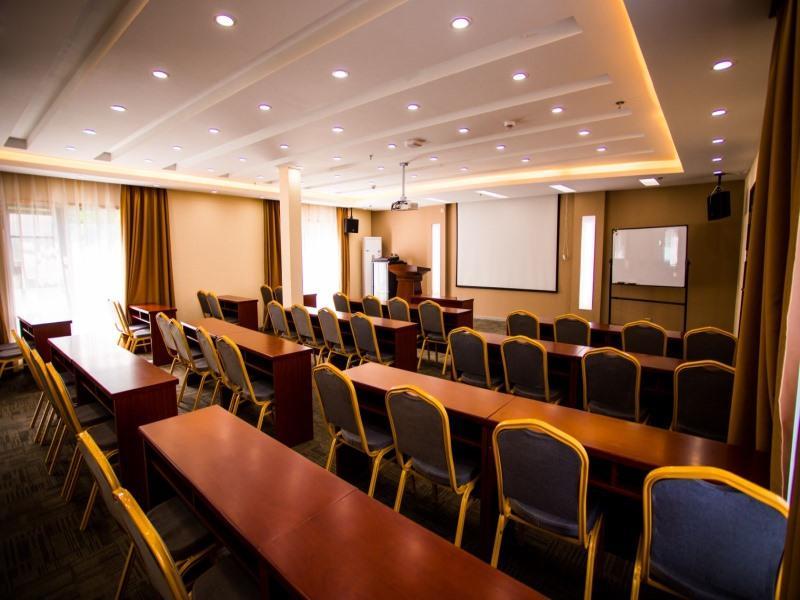 Greentree Inn Yunnan Dali Puhai Binhai Road Business Hotel Екстериор снимка
