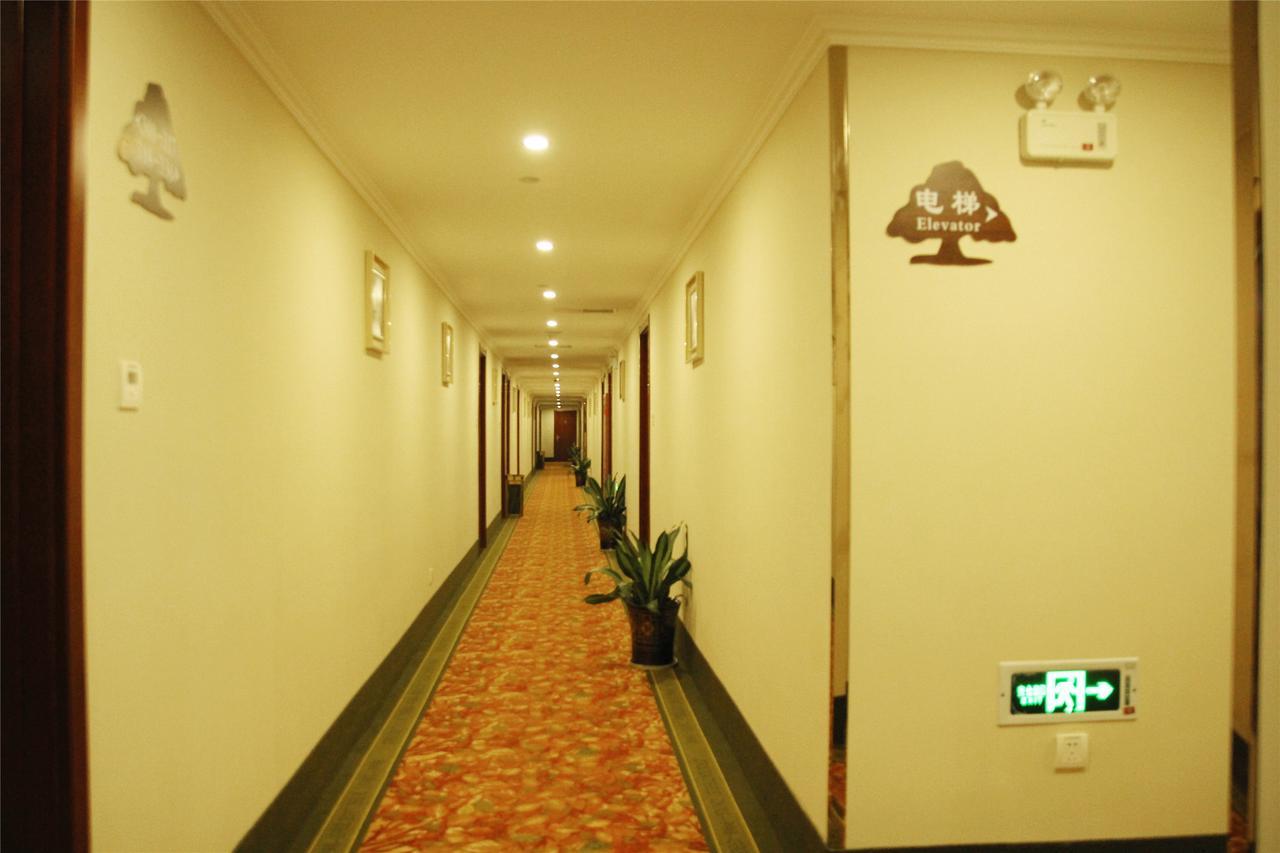 Greentree Inn Yunnan Dali Puhai Binhai Road Business Hotel Екстериор снимка